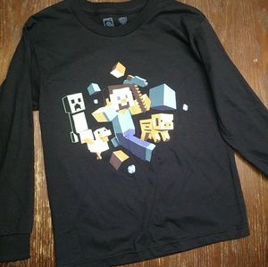 Minecraft longe sleeve shirt like New!!